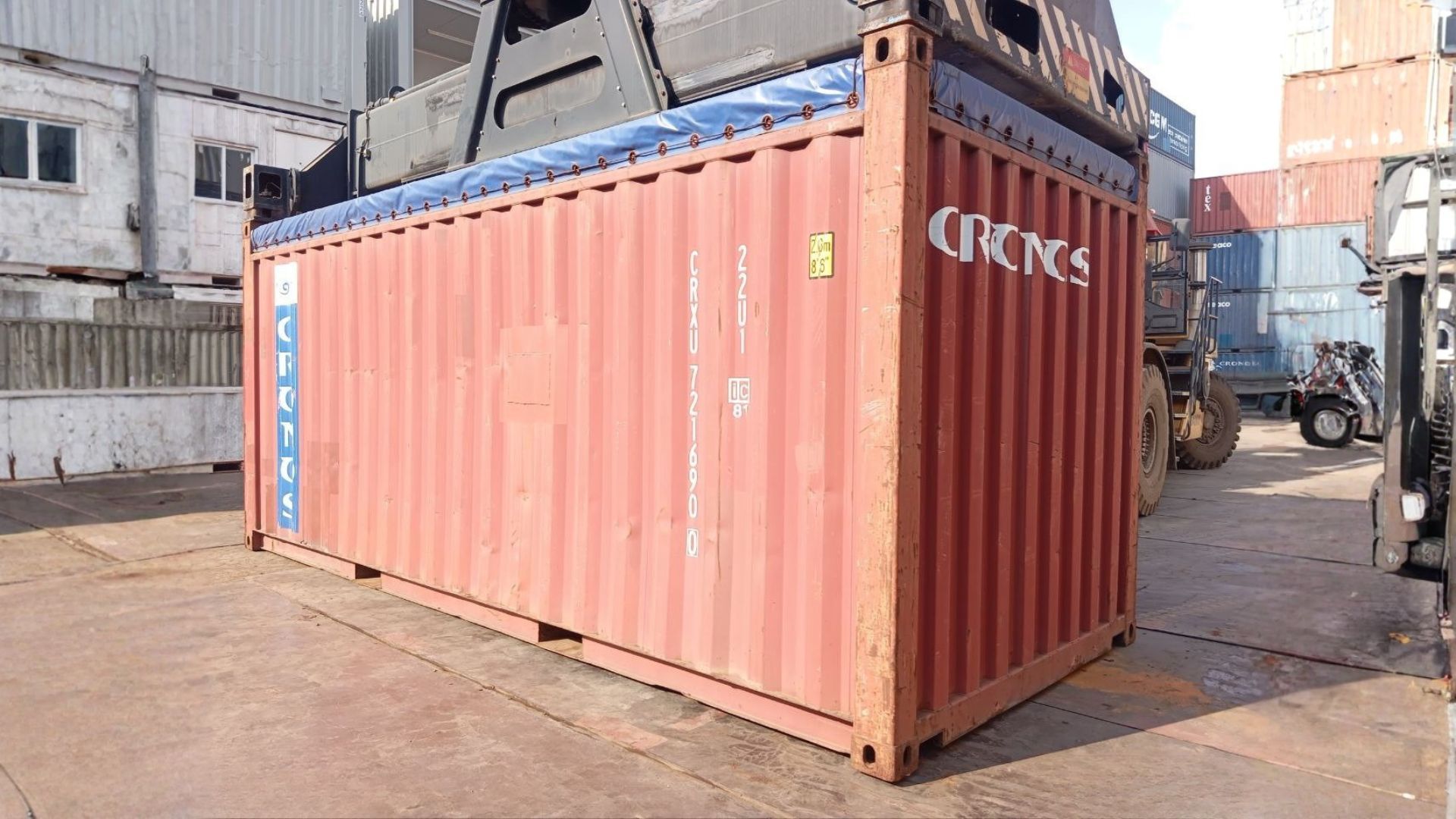 When to Choose a 20 ft Container Size
