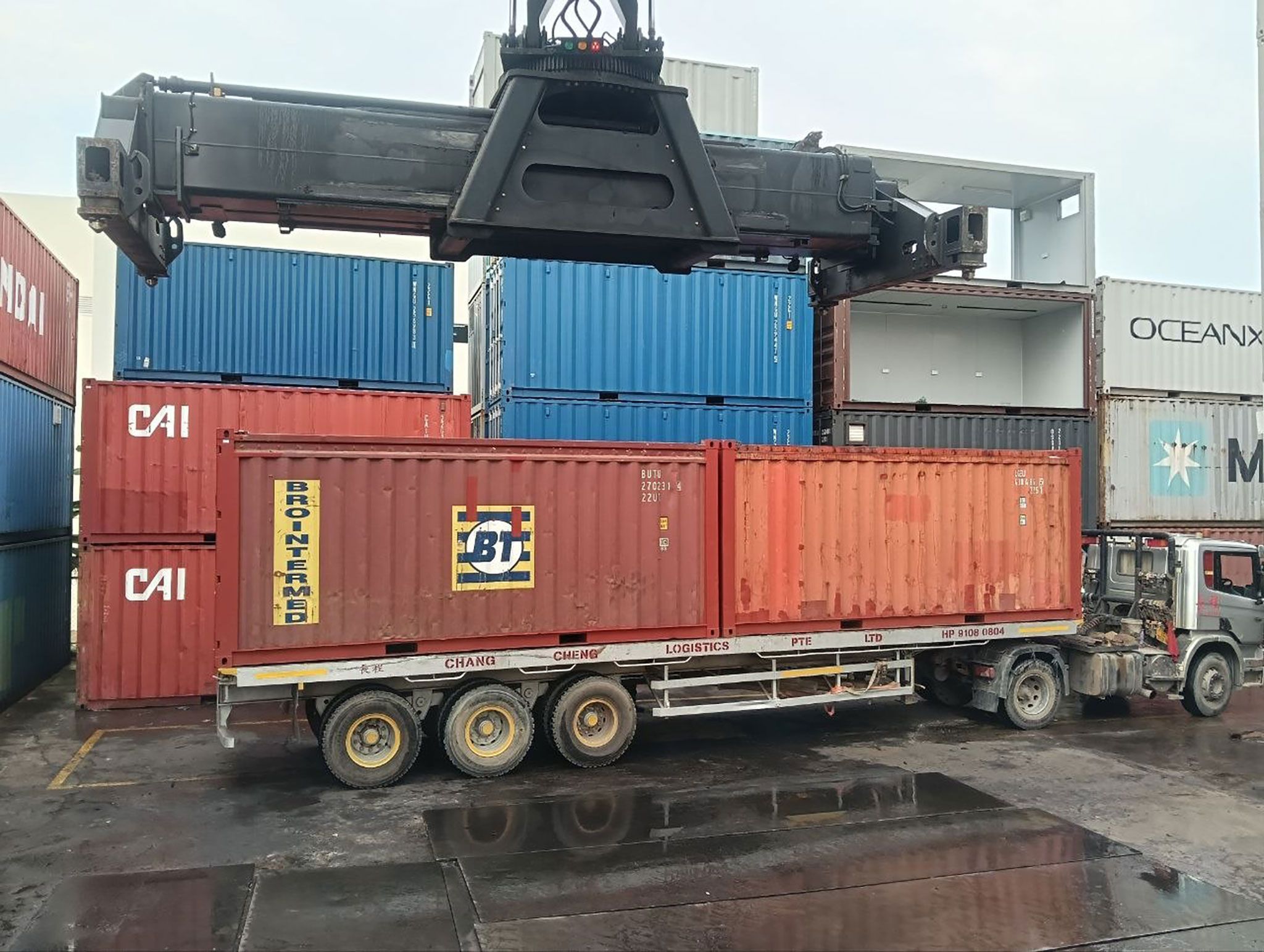 Used (Wind & Watertight)