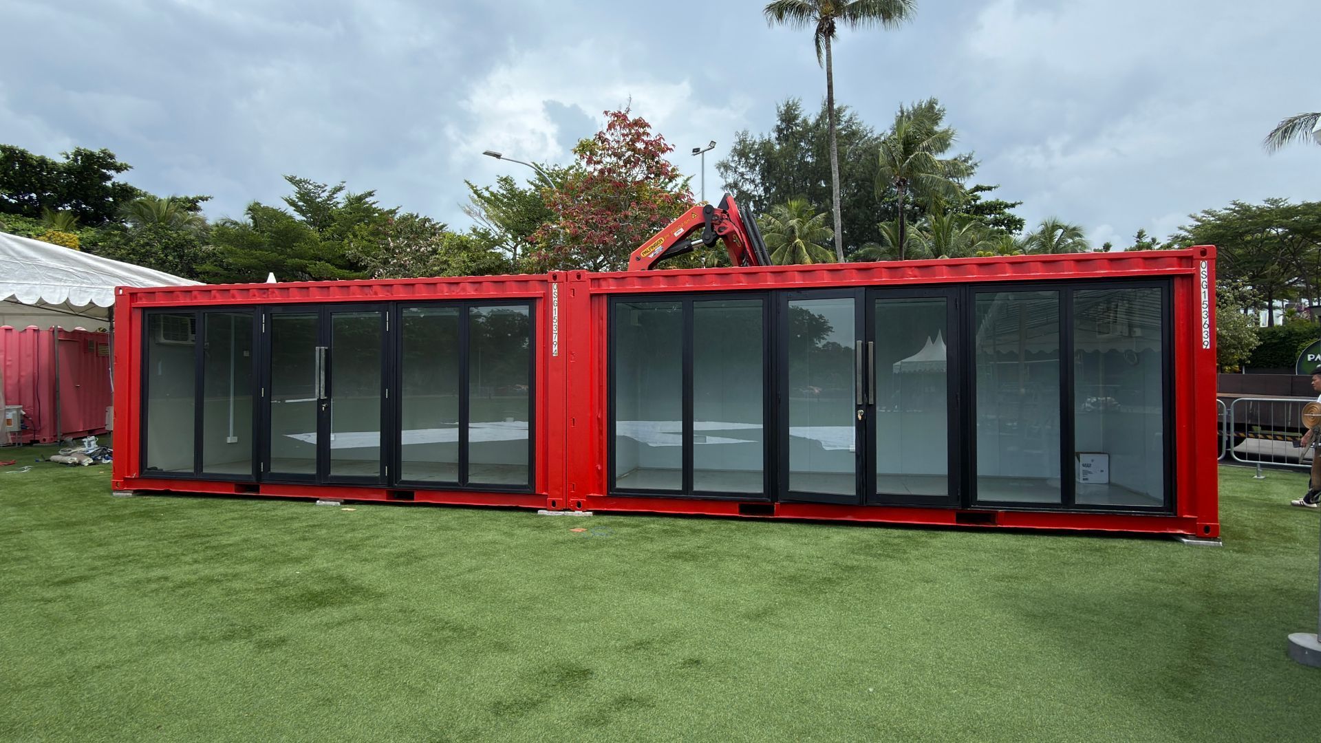 Booth Containers vs Traditional Exhibition Stands