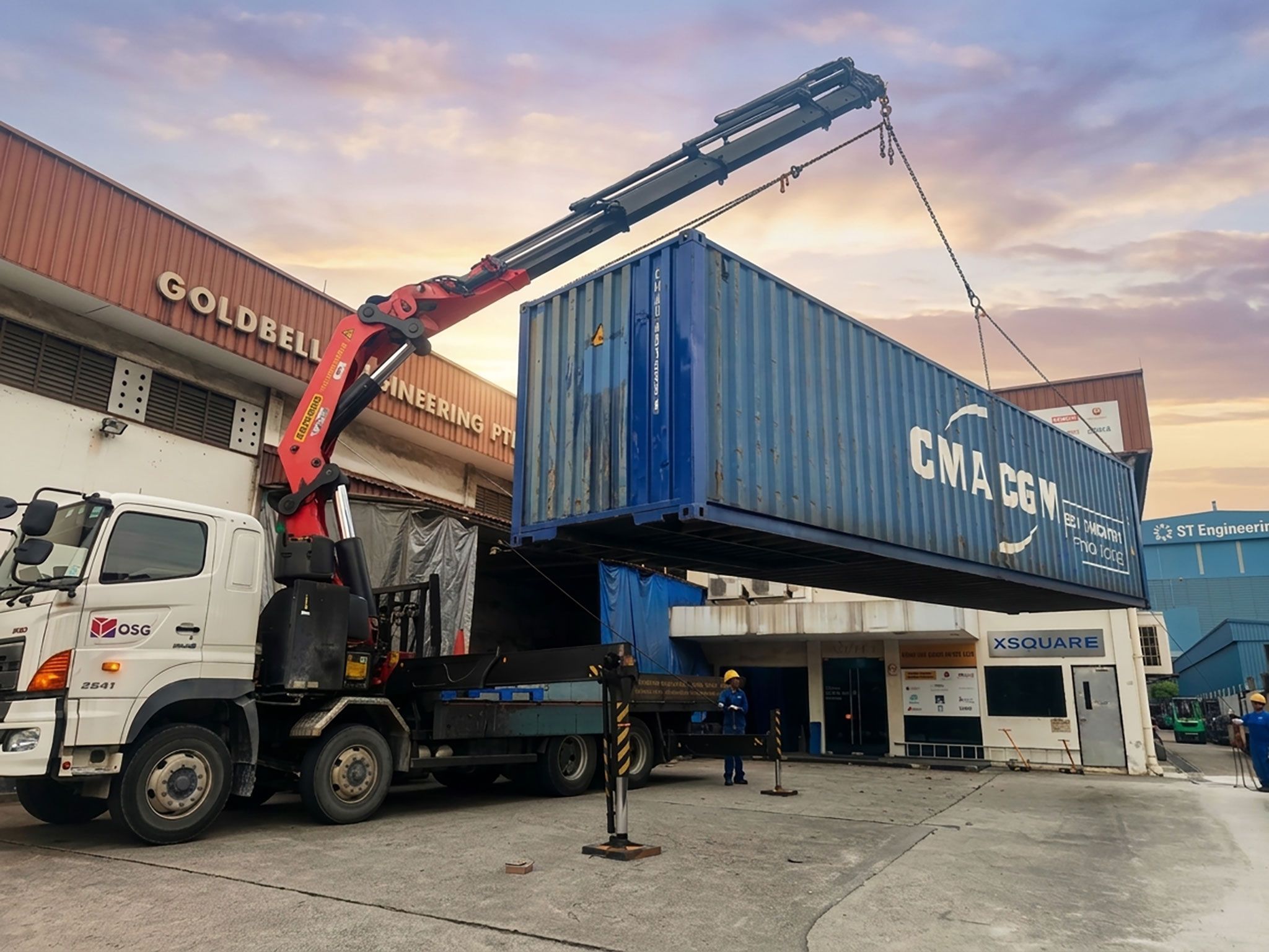 Lorry Crane Services in Singapore
