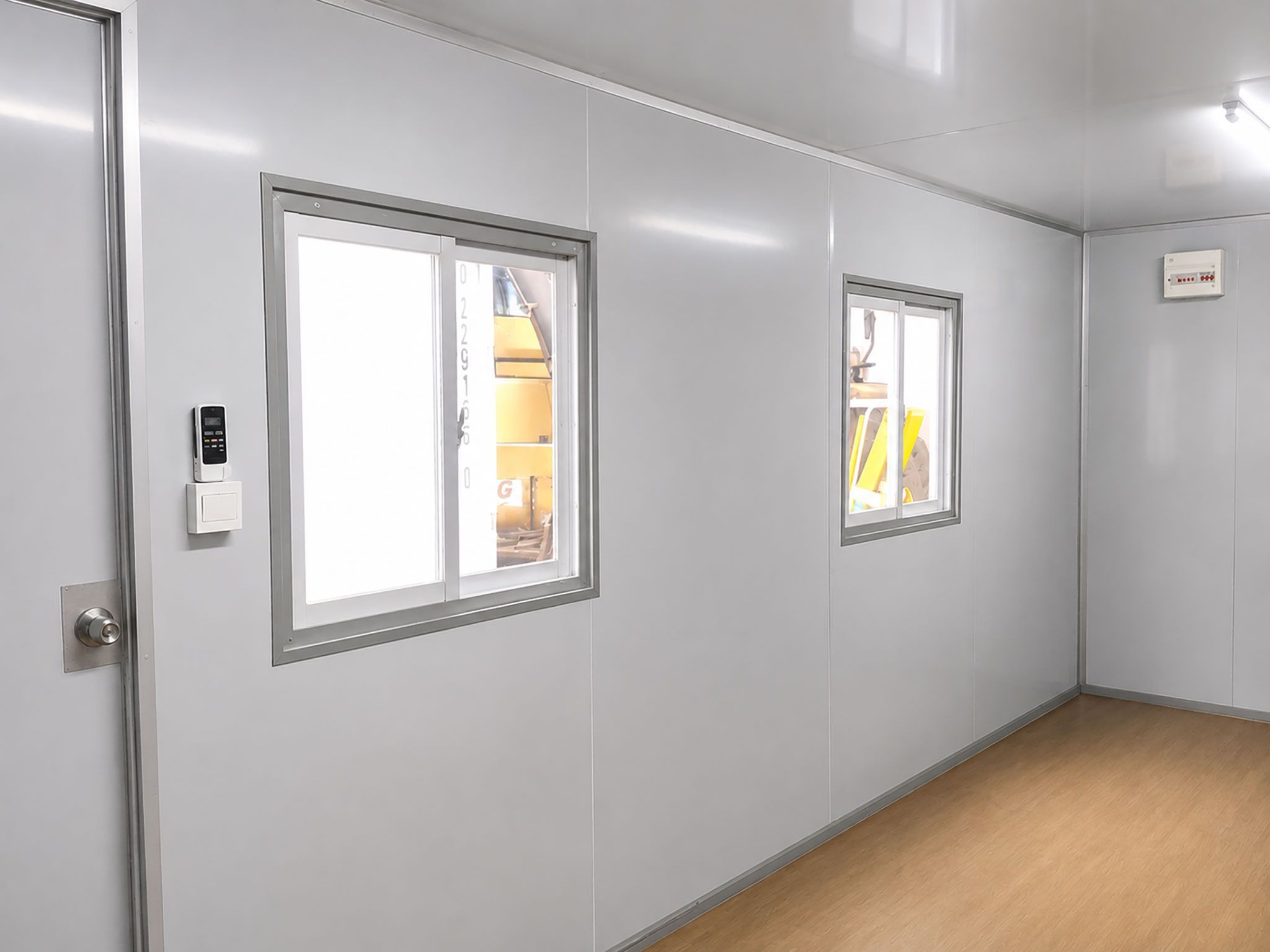 Office Container Sizes & Customisation Options - photo 1