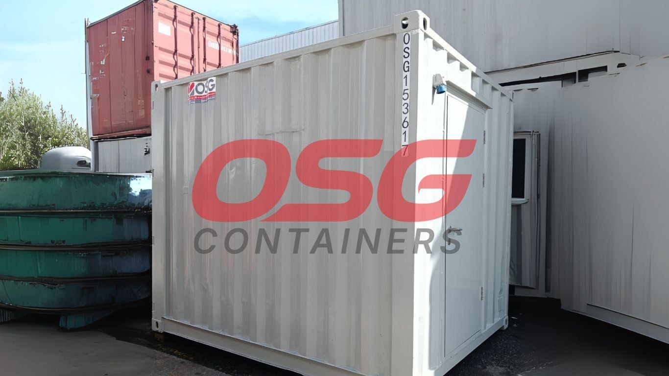 Container 40 feet use in modular storage and site logistics