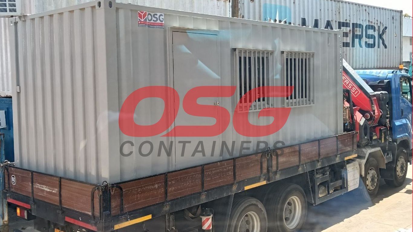 20ft Containers Explained: Dimensions, Uses &amp; Cost Guide